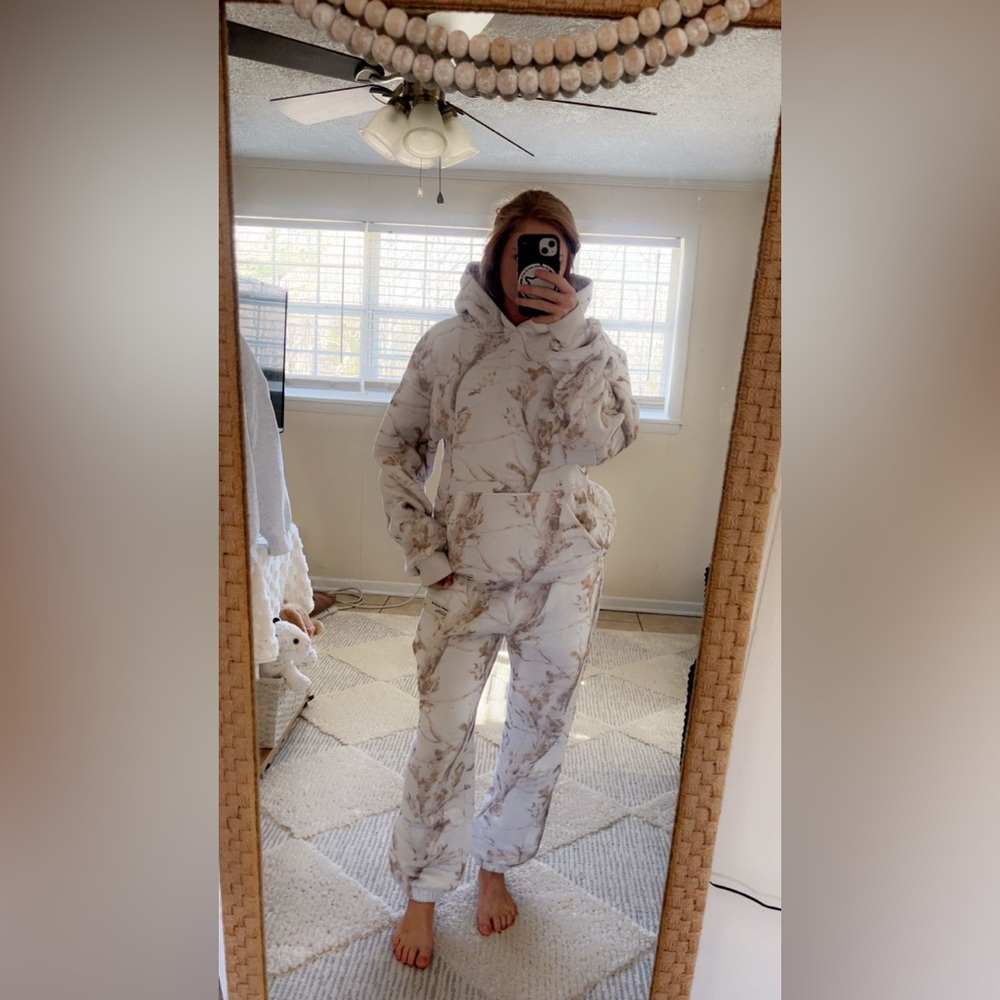 Cozy Floral Print Track Jogger Set - White/Cream